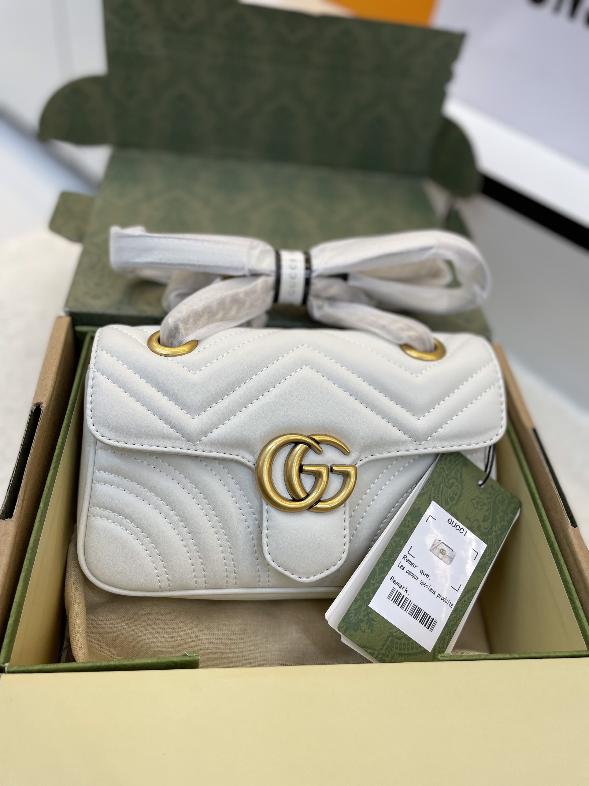 ️️️️️️Túi xách Gucci Marmont Super Màu Trắng Size 22cm