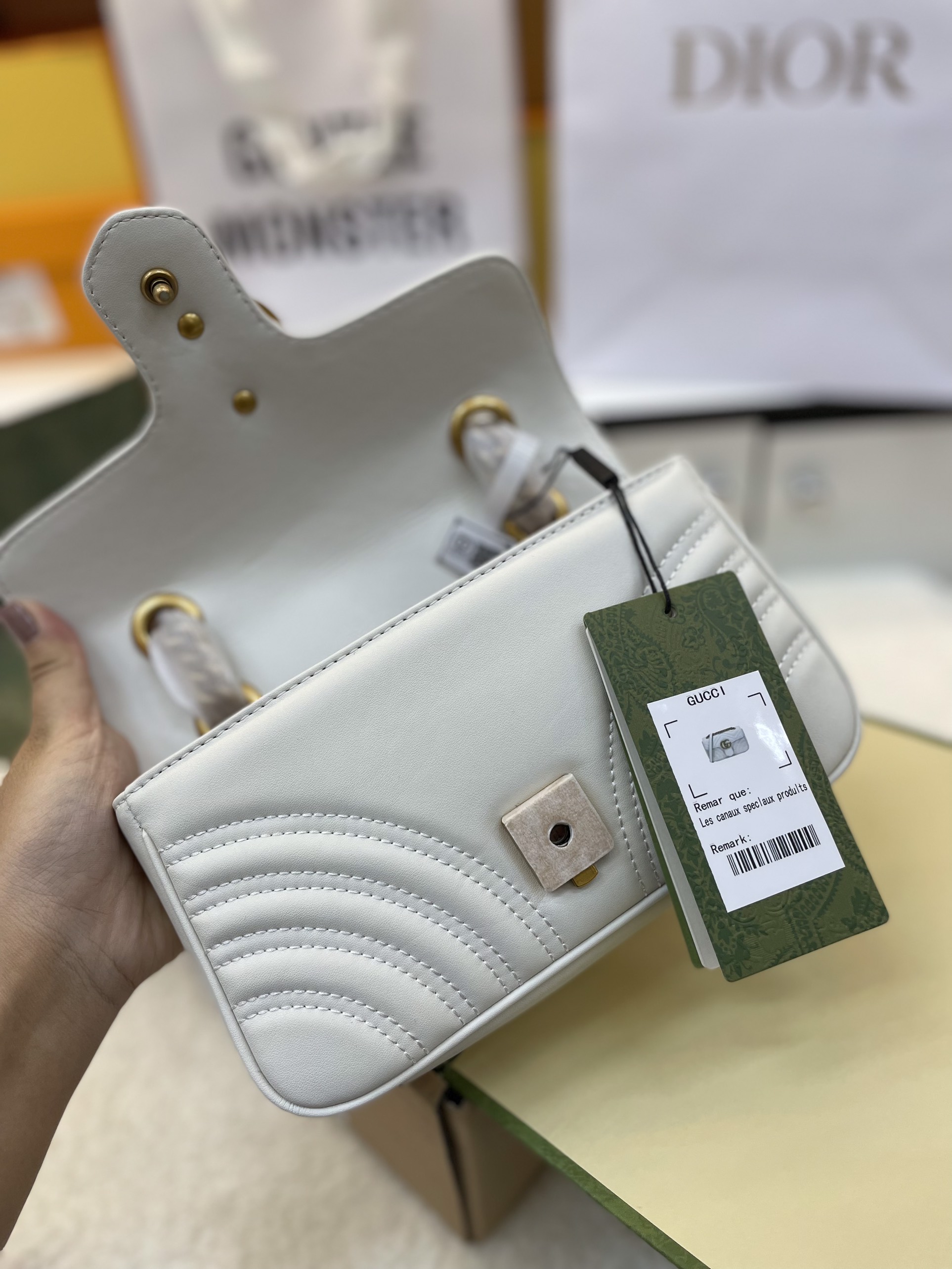 ️️️️️️Túi xách Gucci Marmont Super Màu Trắng Size 22cm