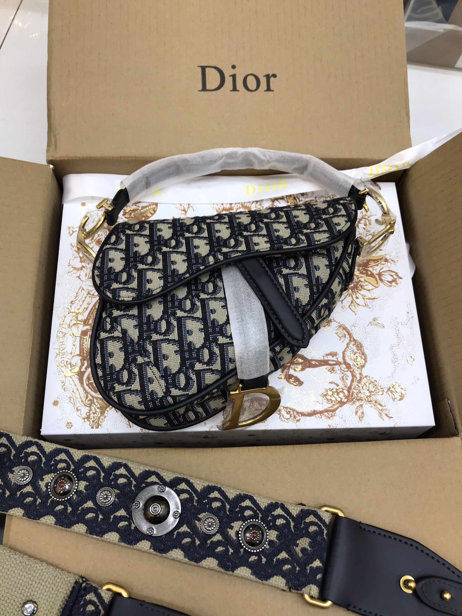 Túi Xách Dior Super MINI SADDLE BAG WITH STRAP