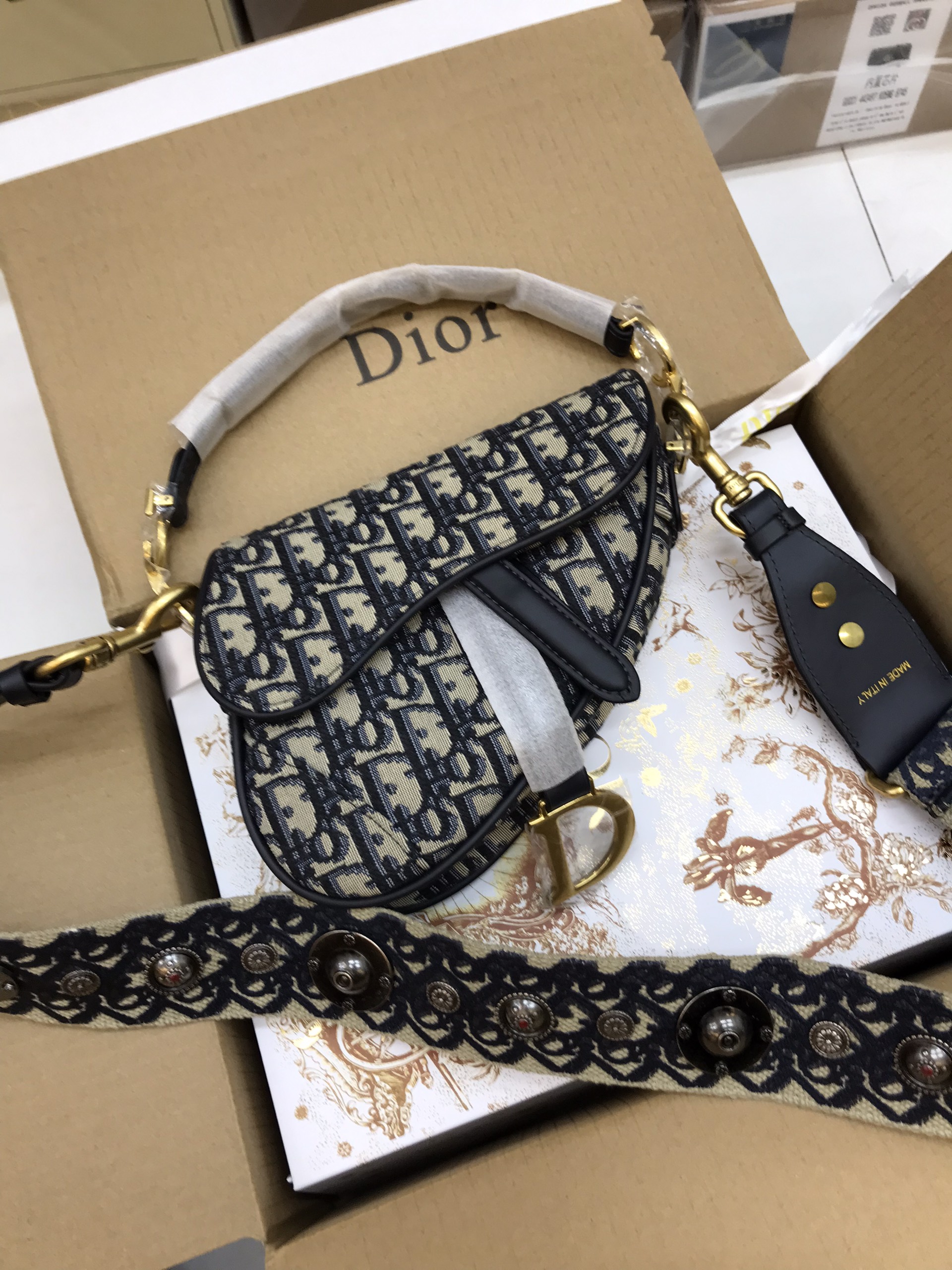 Túi Xách Dior Super MINI SADDLE BAG WITH STRAP