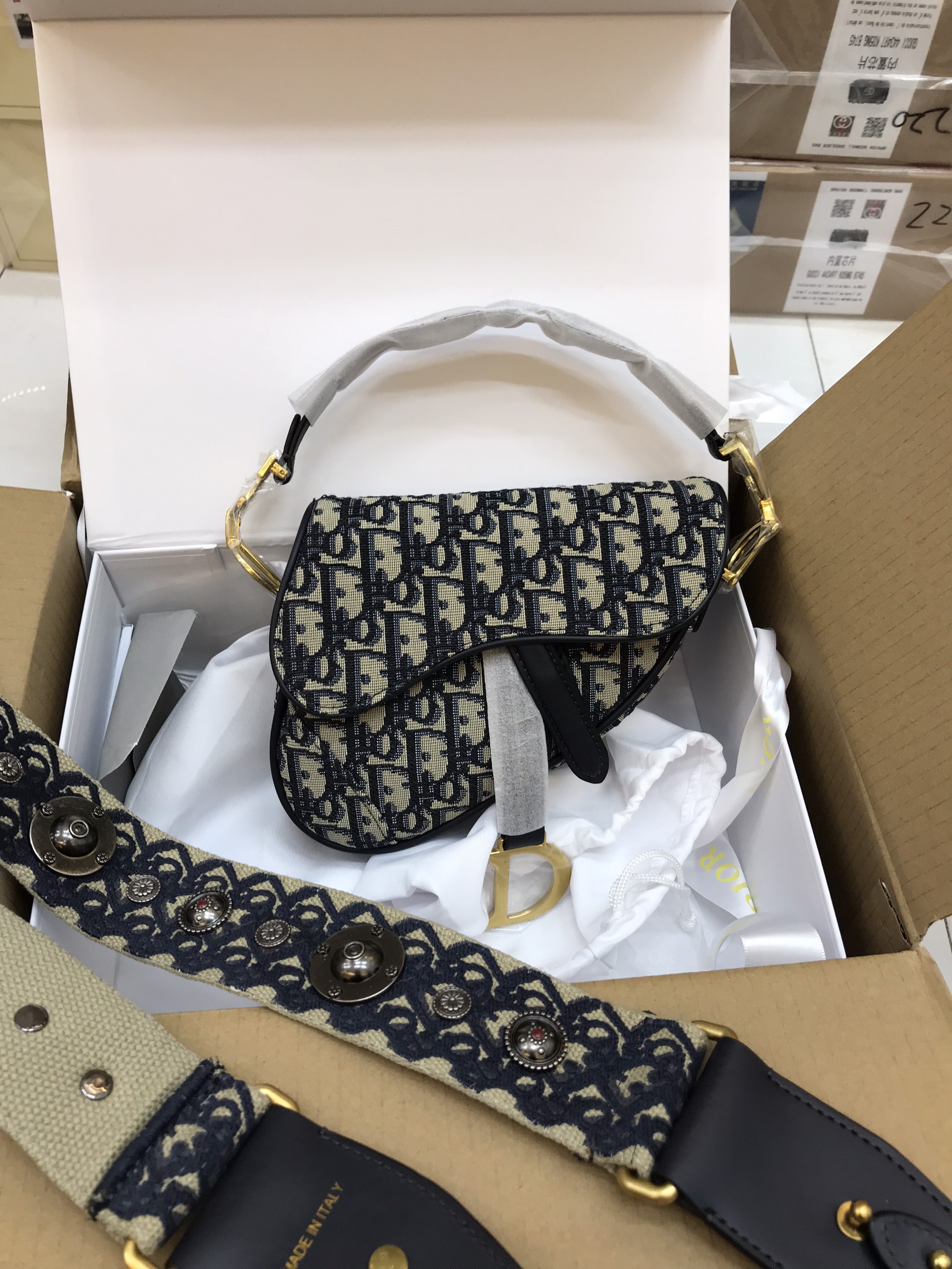 Túi Xách Dior Super MINI SADDLE BAG WITH STRAP