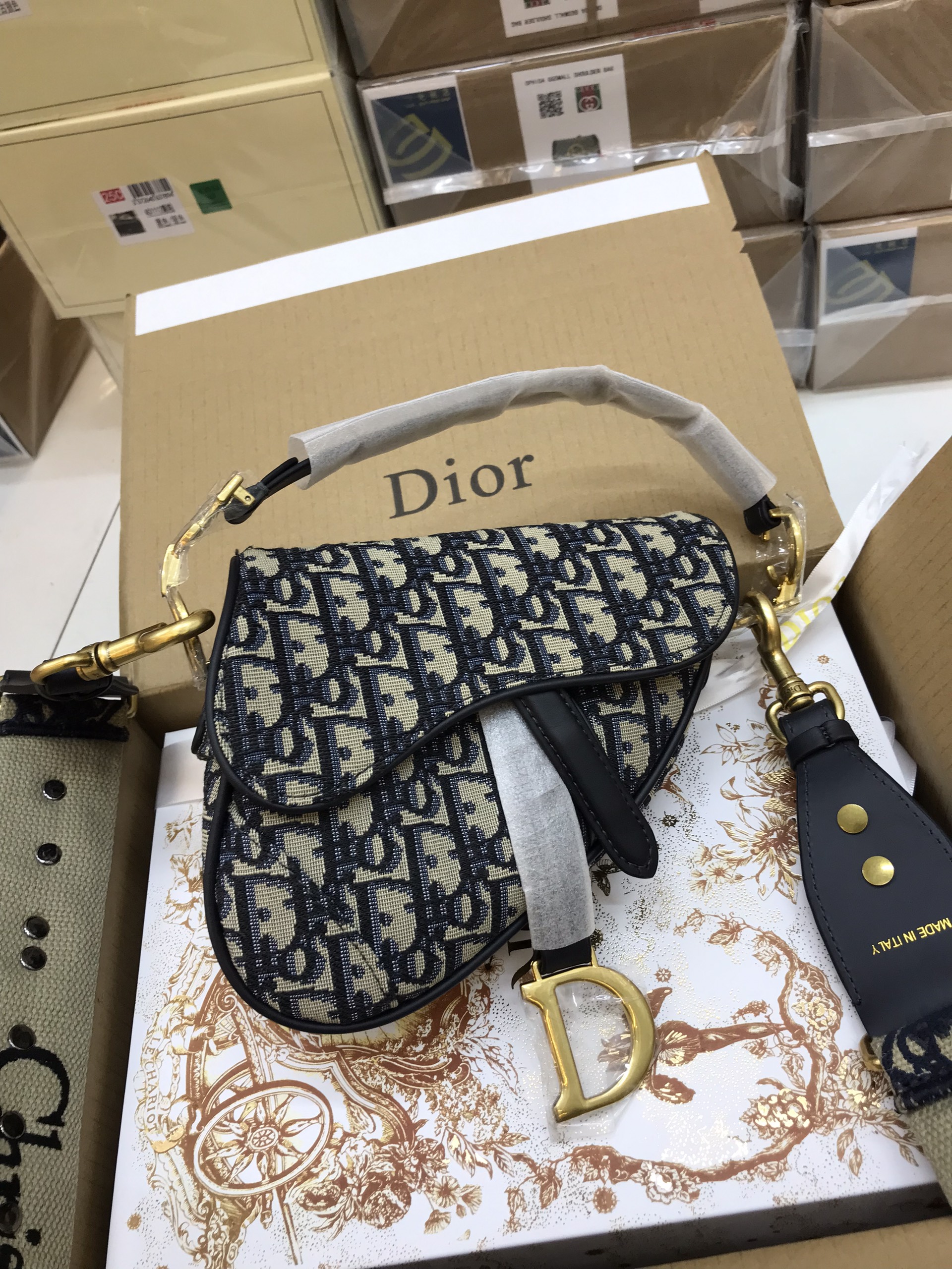 Túi Xách Dior Super MINI SADDLE BAG WITH STRAP