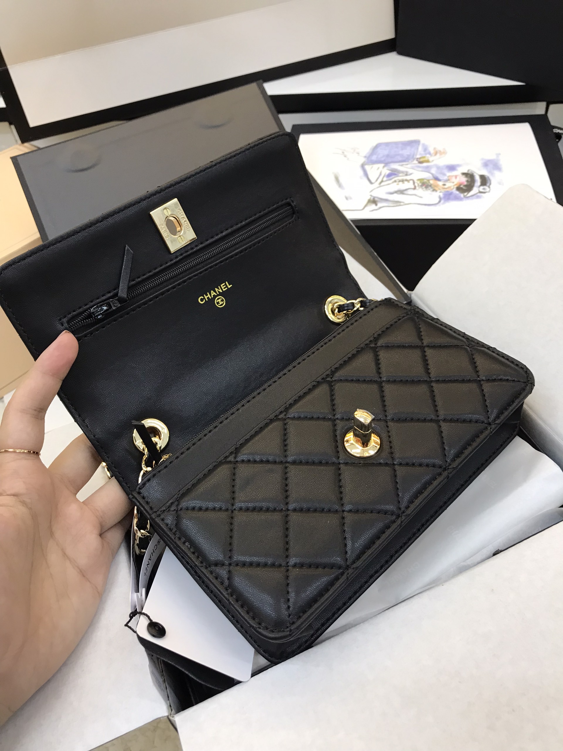 Túi Xách Chanel Super Trendy CC Wallet On Chain WOC Màu Đen
