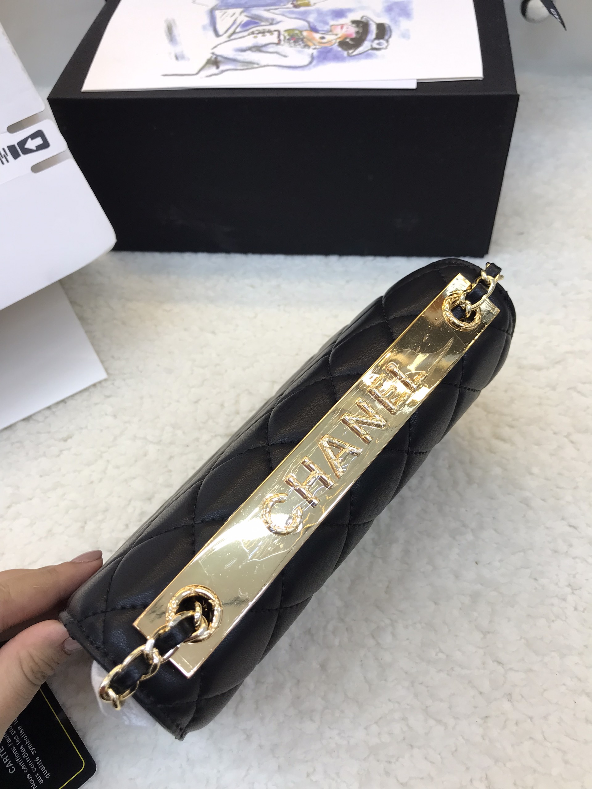 Túi Xách Chanel Super Trendy CC Wallet On Chain WOC Màu Đen