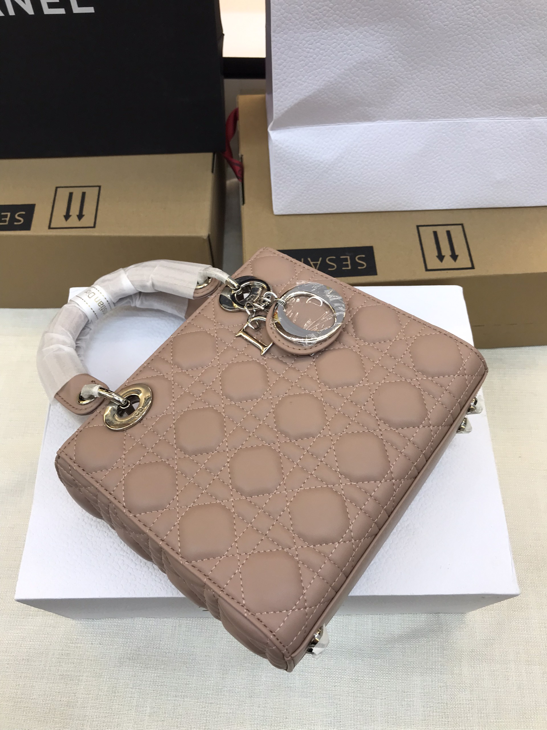 Túi Xách Dior Lady Super Da Lì Màu Hồng Size 21cm