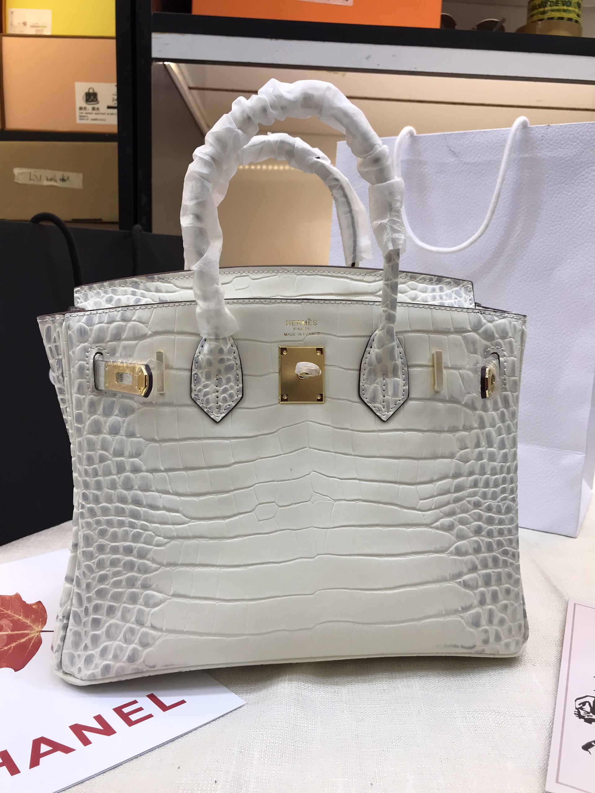 Túi xách Hermer Birkin Super Da Togo Màu Trắng Khóa Vàng Size 30cm