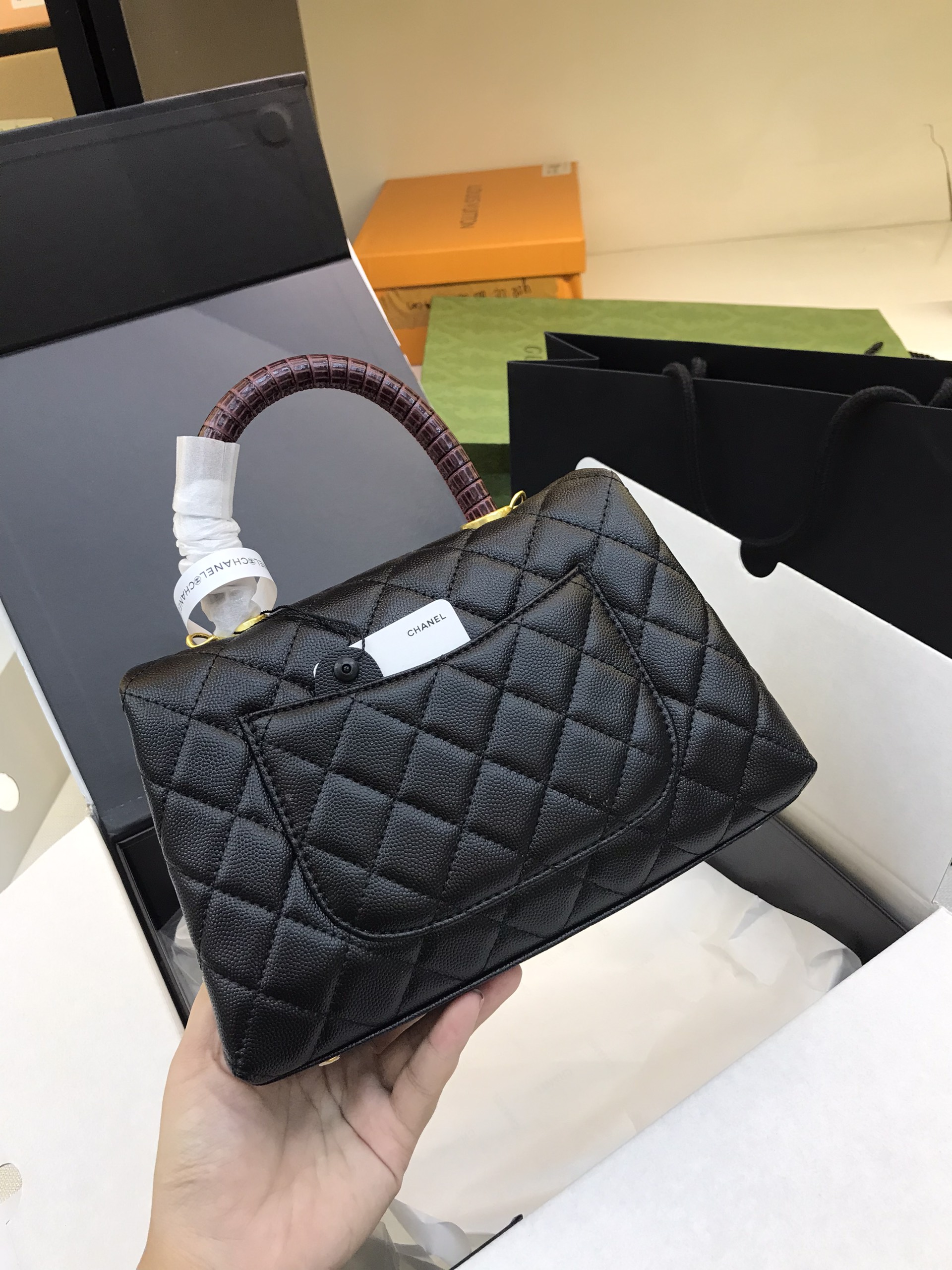 Túi Xách Chanel Coco Super Màu Kem Quai Vân Khóa Vàng Size 23cm
