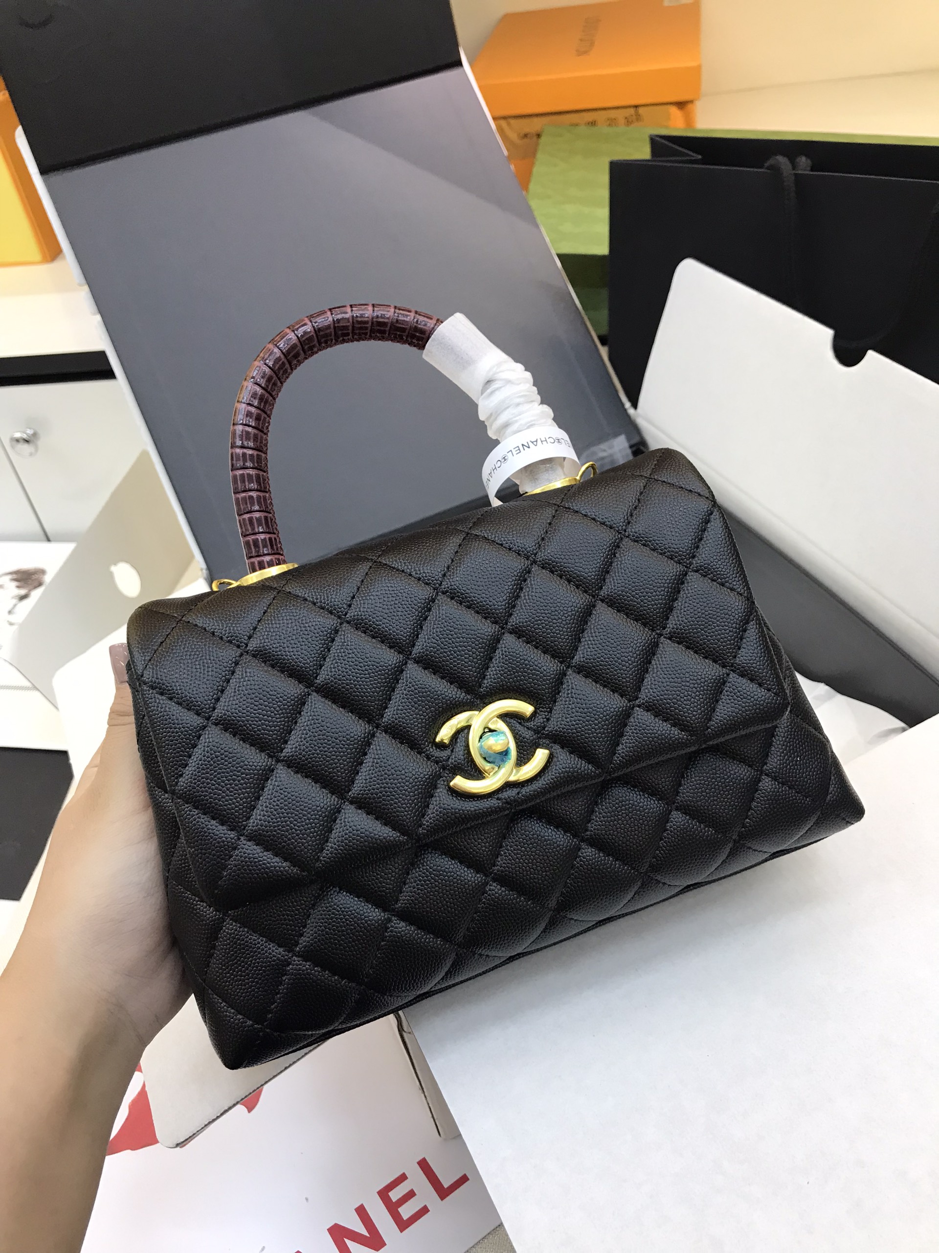 Túi Xách Chanel Coco Super Màu Kem Quai Vân Khóa Vàng Size 23cm