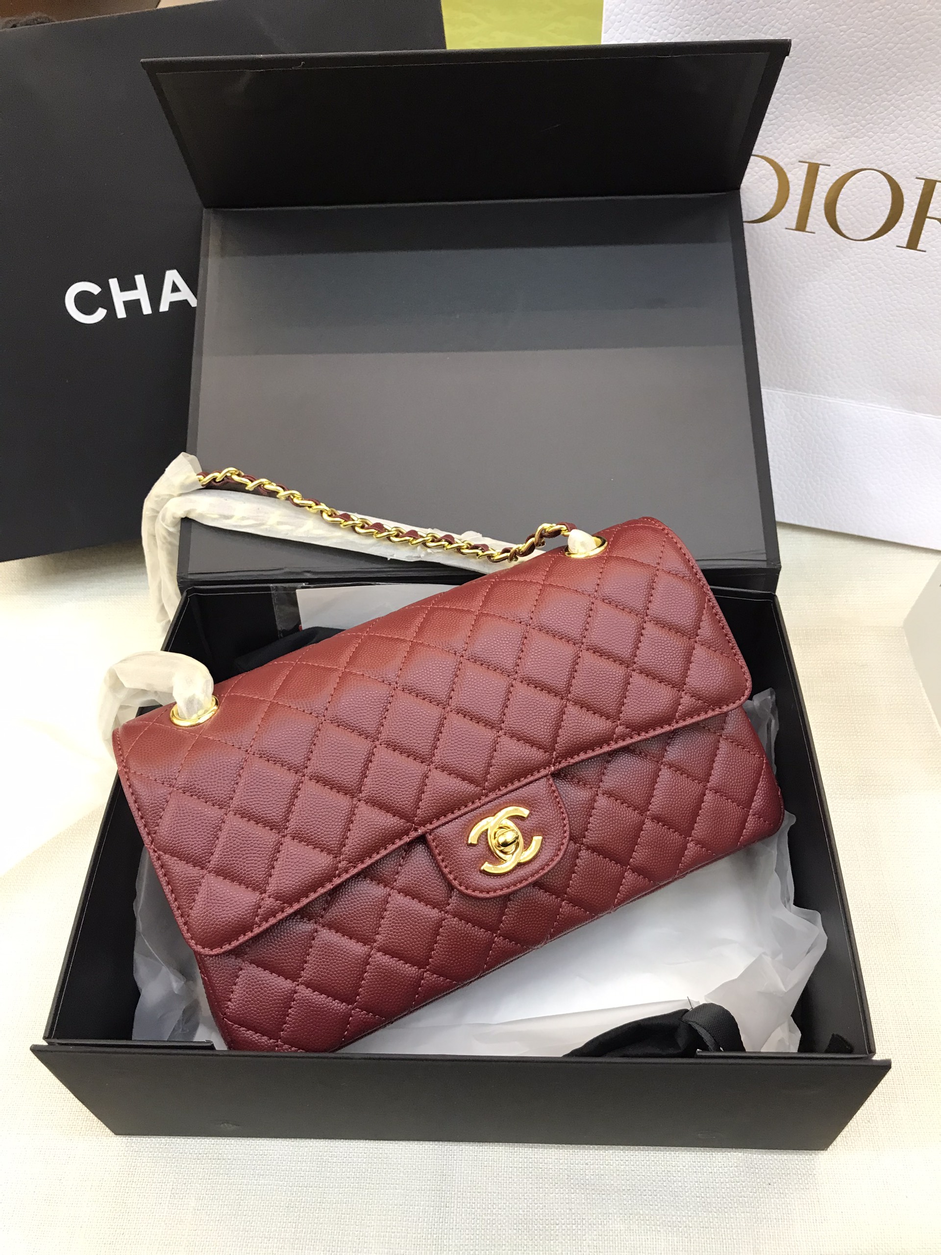 Túi Xách Chanel Classic Super Màu Đỏ Đô Khóa Vàng Size 26cm