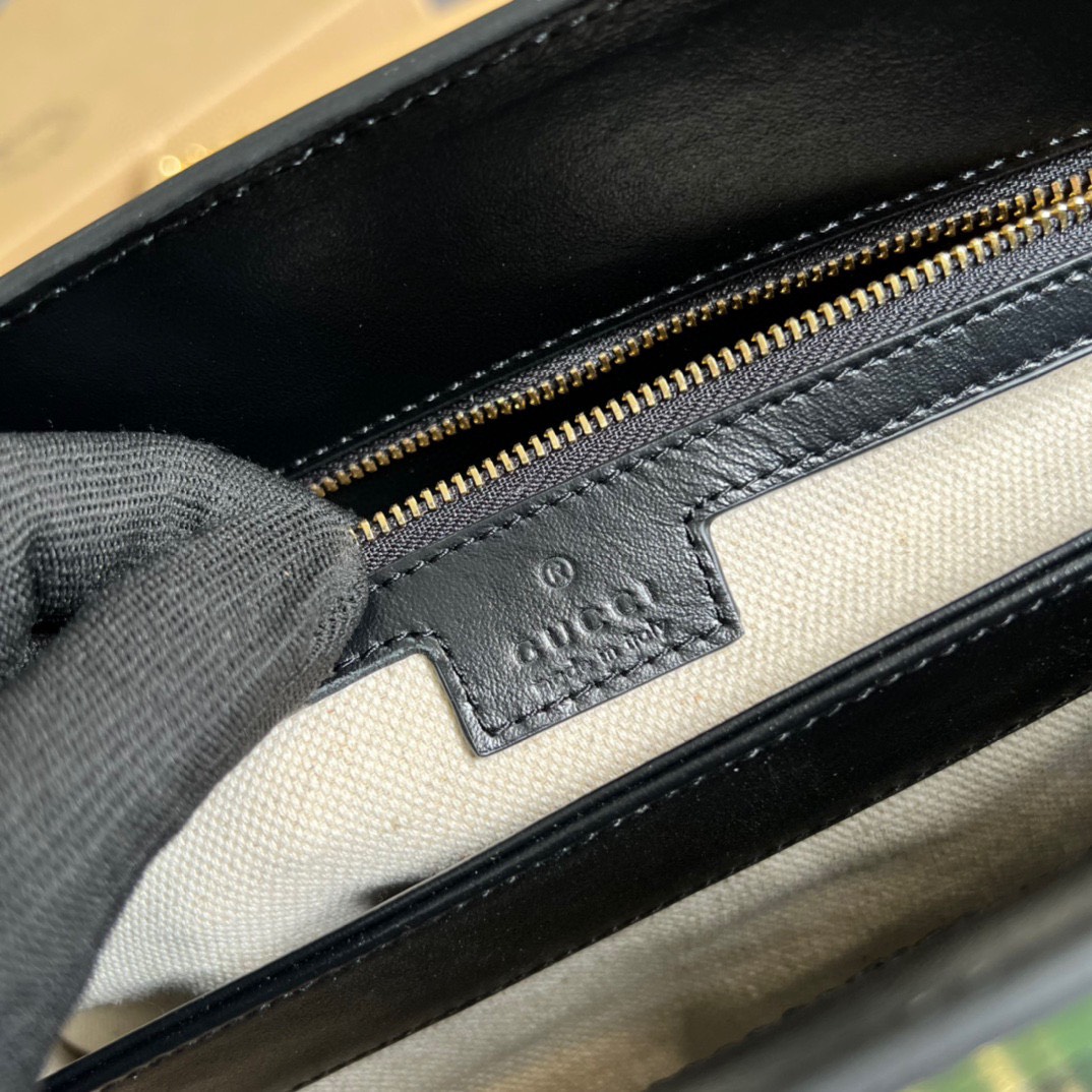 Túi Xách Gucci Matelassé Siêu Cấp Clutch Bag Màu Đen Size 32.5*20*10cm