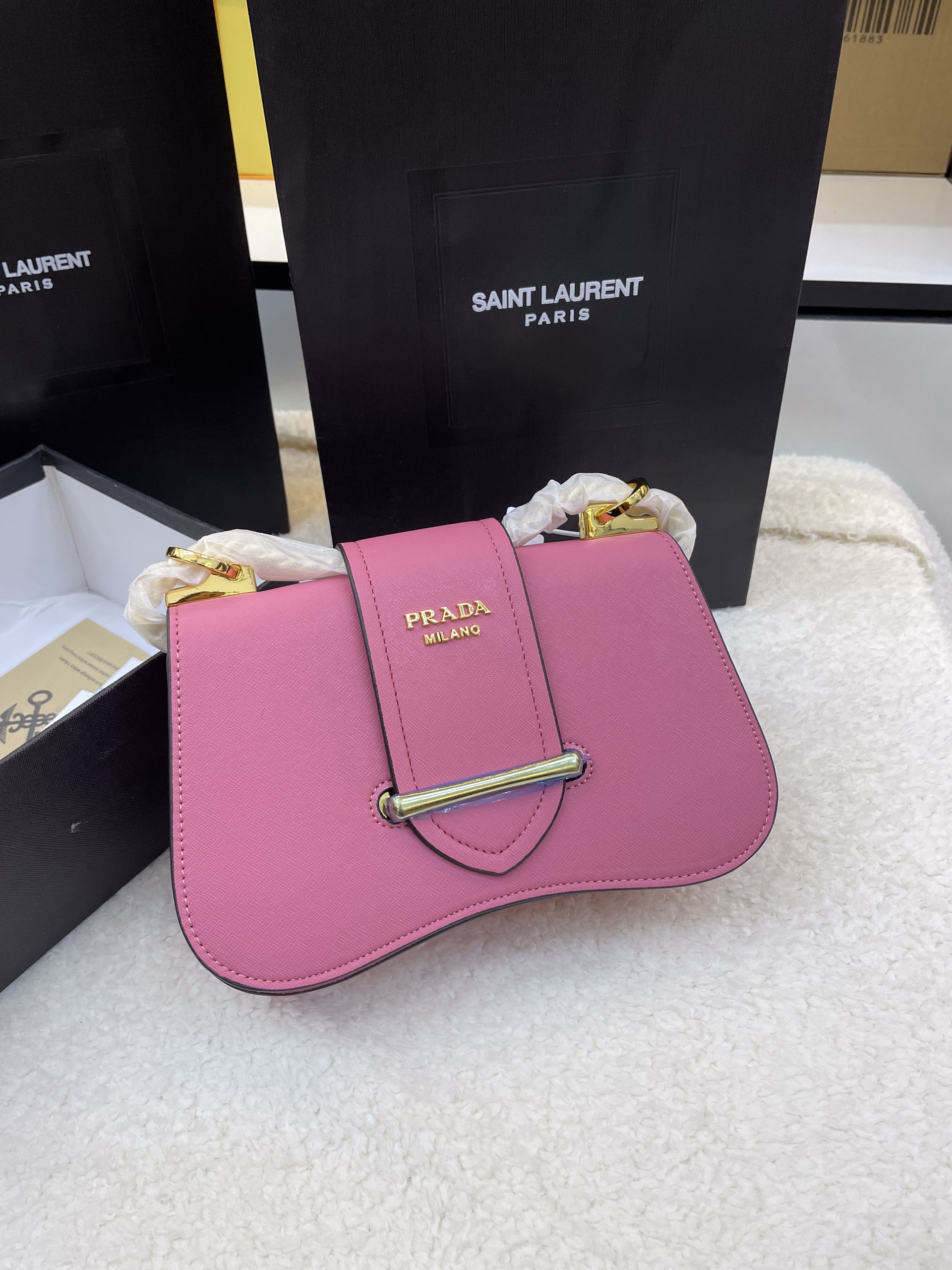 Túi Xách Prada Pattina Super Màu Hồng Khóa Vàng Size 24cm