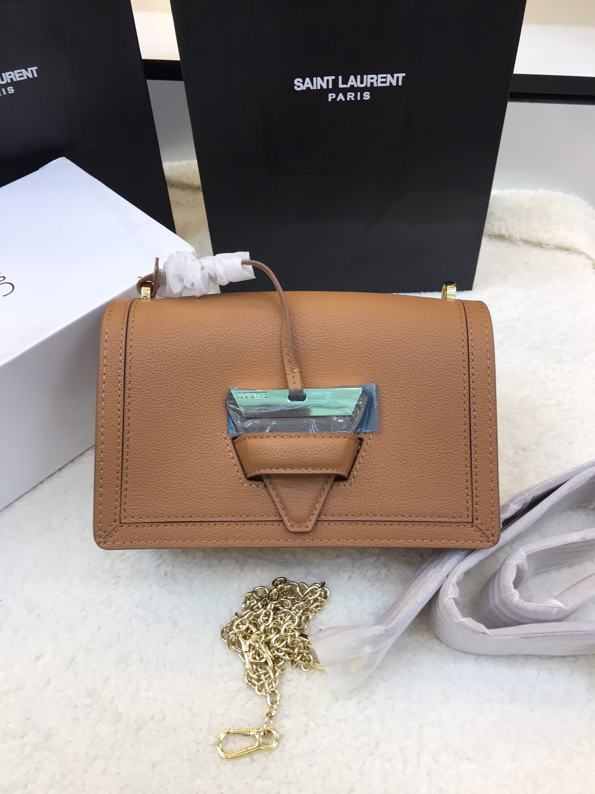 Túi Xách Loewe Super Pattina Saddle Bag Màu Hồng Size 25cm