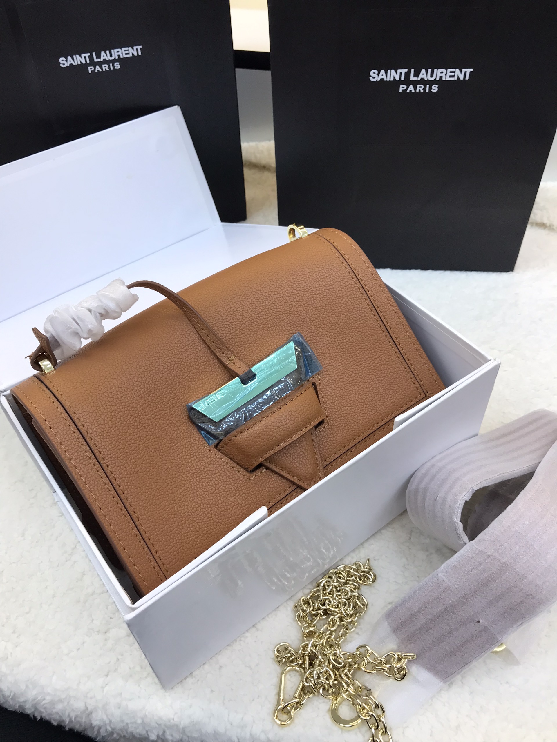 Túi Xách Loewe Super Pattina Saddle Bag Màu Hồng Size 25cm