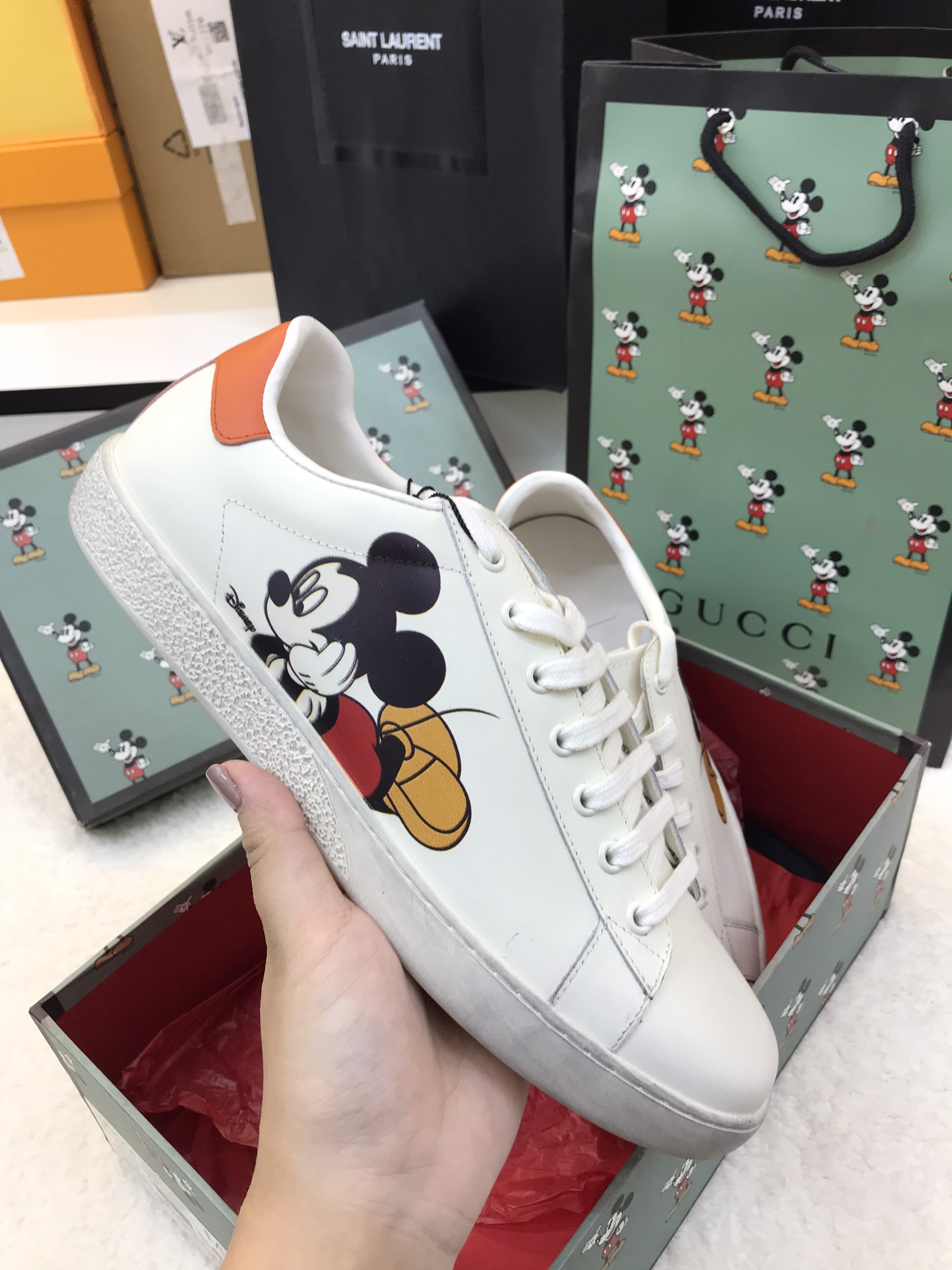 Giày Gucci Super GC Dơ Màu Trắng Mickey Size 42(Nam)