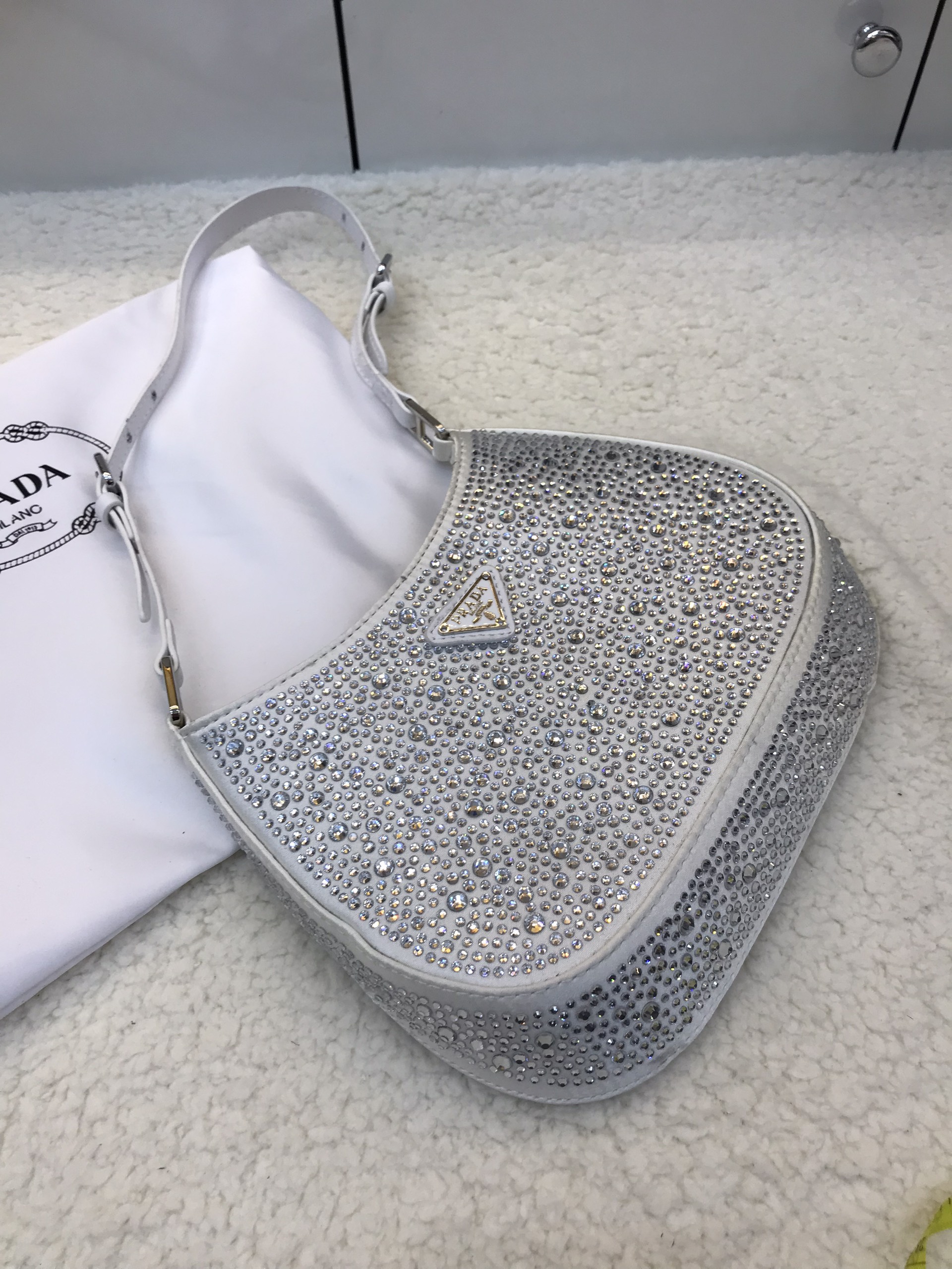 Túi Xách Prada Cleo Super Glitter Màu Trắng Size 24cm