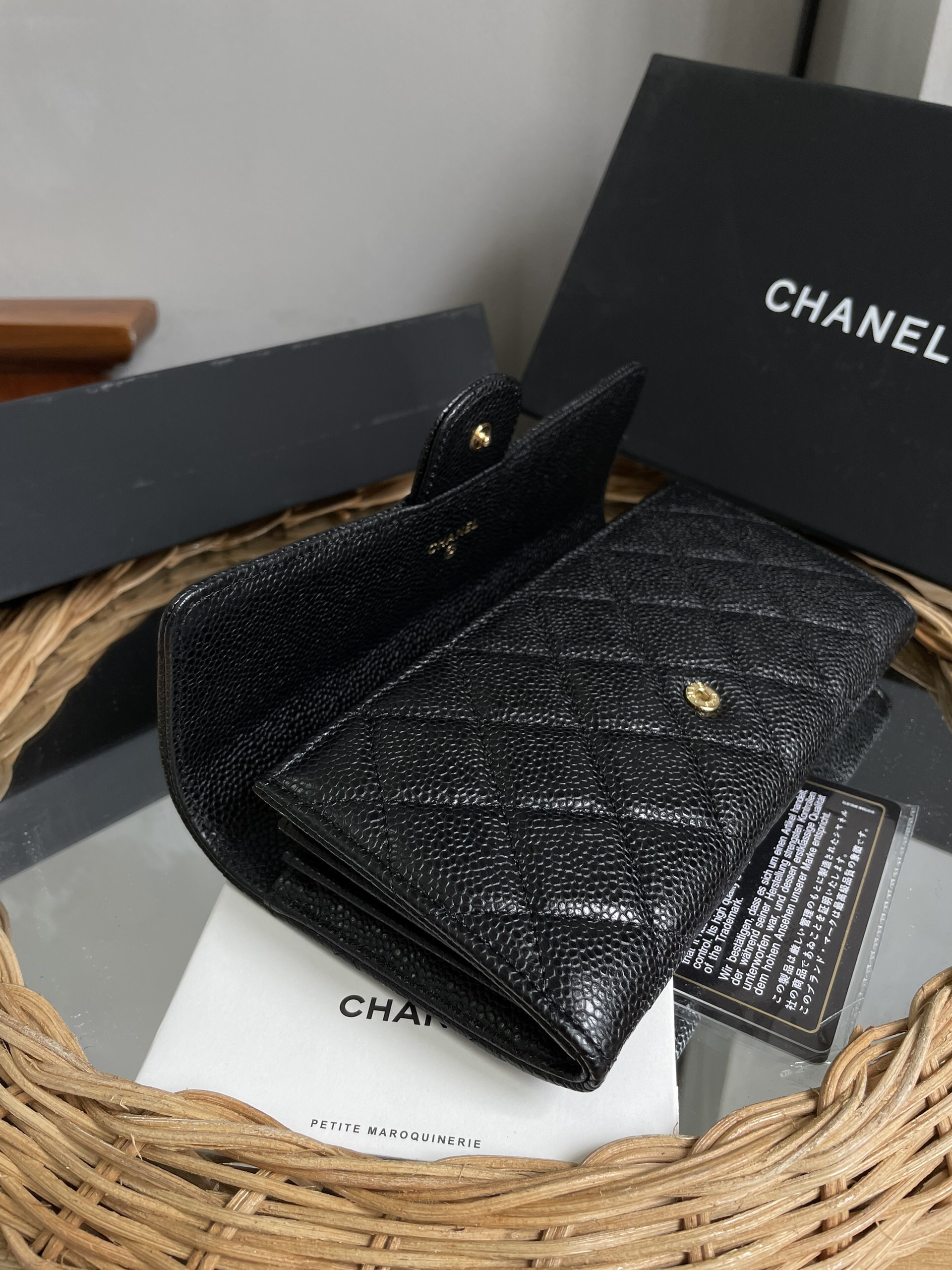 Ví Chanel Siêu Cấp Dáng Dài Màu Đen Da Hạt Size 20cm