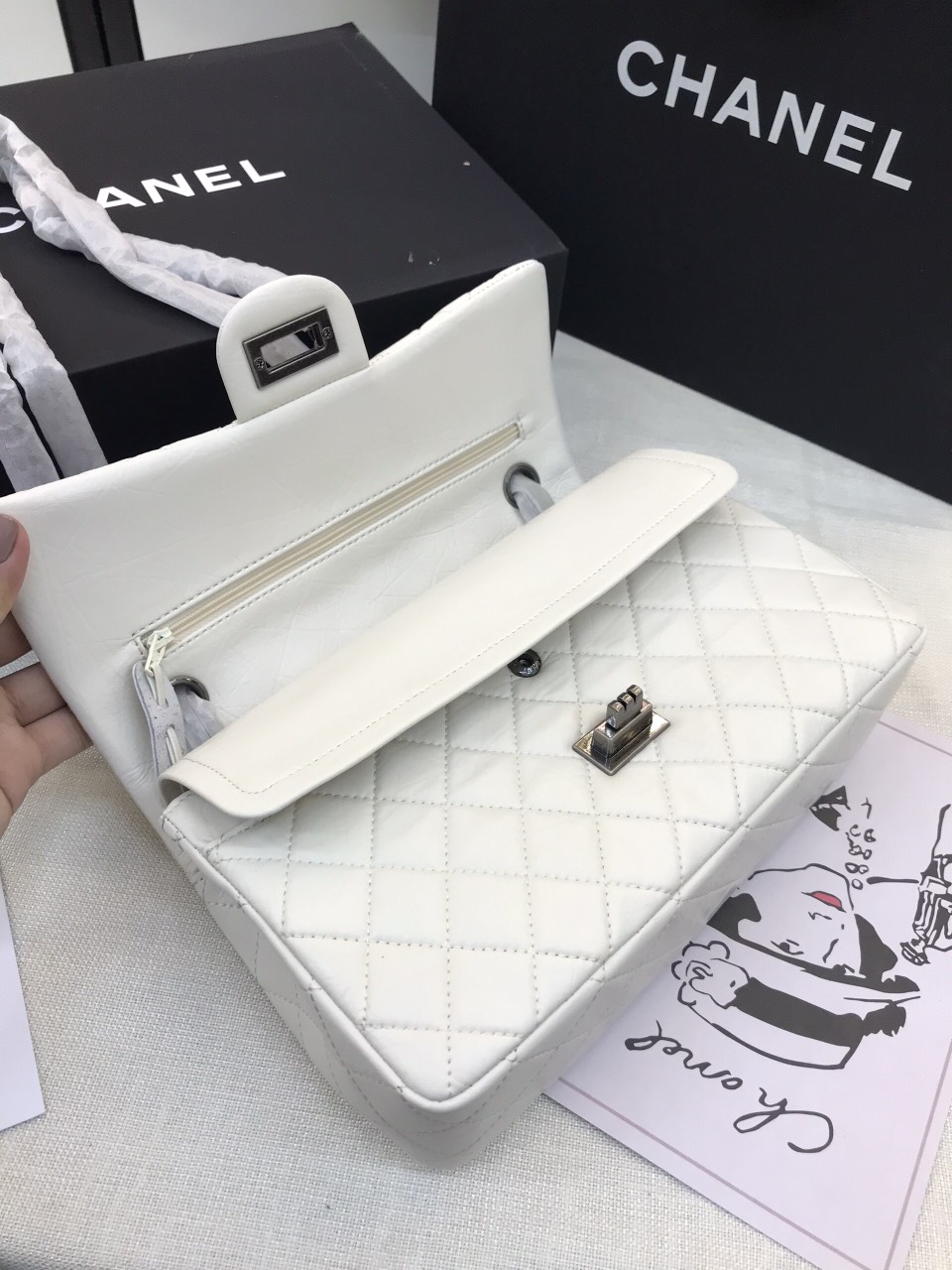 Túi Xách Chanel Classic Super Reissue Màu Trắng Khóa Bạc Size 26cm