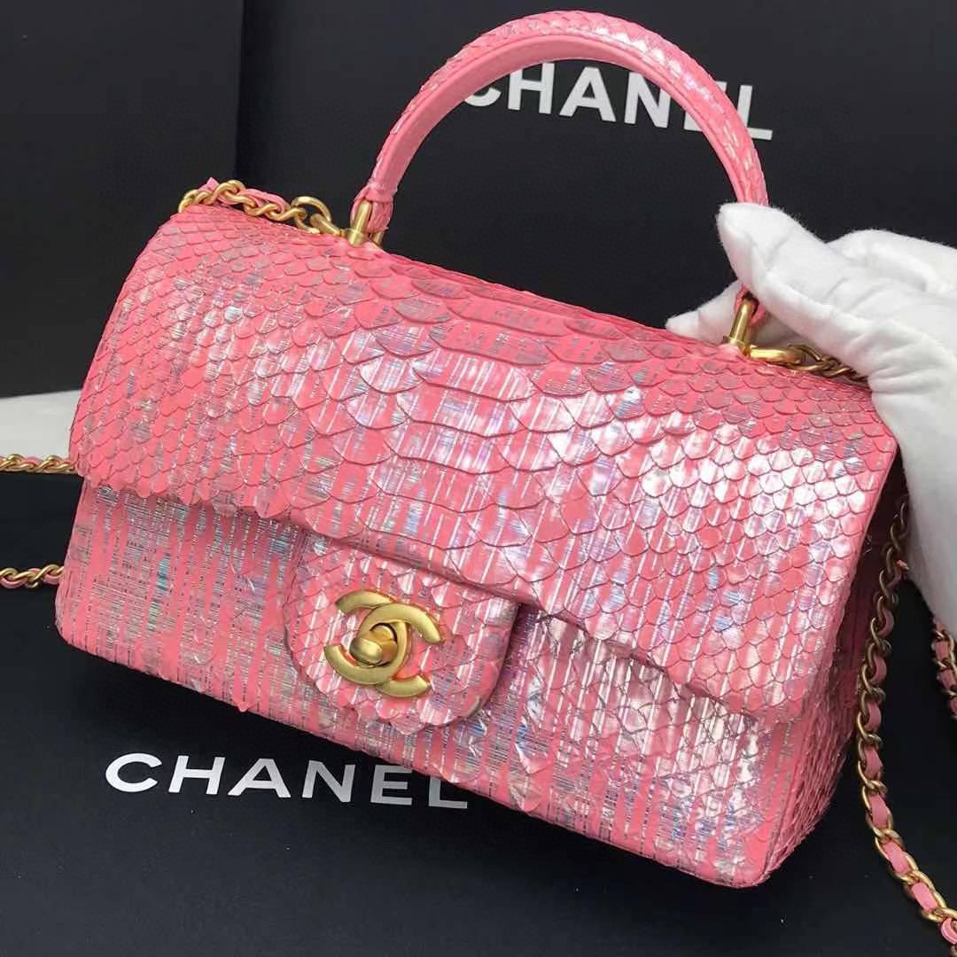 Túi Xách Chanel Classic Siêu Cấp Da Trăn Quai Xách Khóa Vàng Màu Đen Loang Trắng