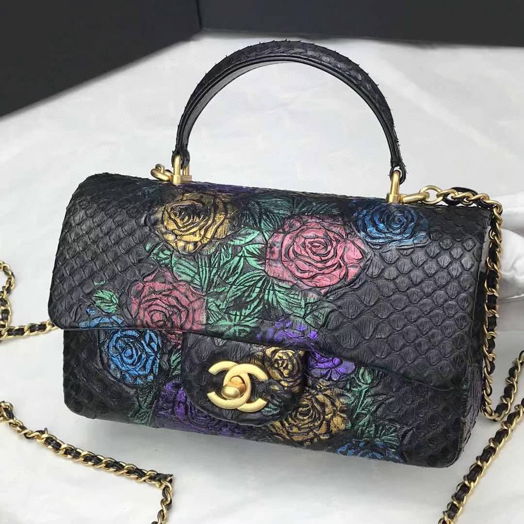 Túi Xách Chanel Classic Siêu Cấp Da Trăn Quai Xách Khóa Vàng Màu Đen Loang Trắng