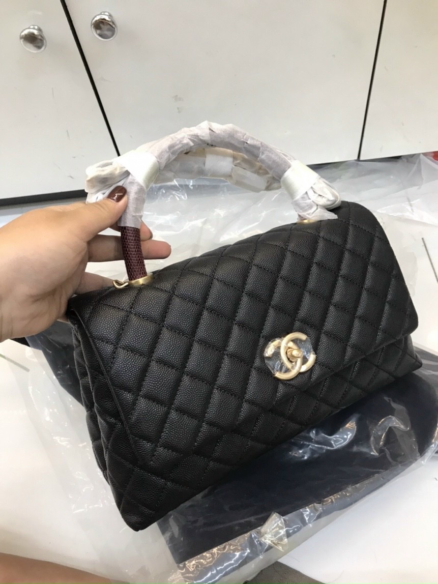 Túi Xách Chanel Coco Siêu Cấp Da Hạt Khóa Vàng Màu Đen Quai Vân Size 28cm