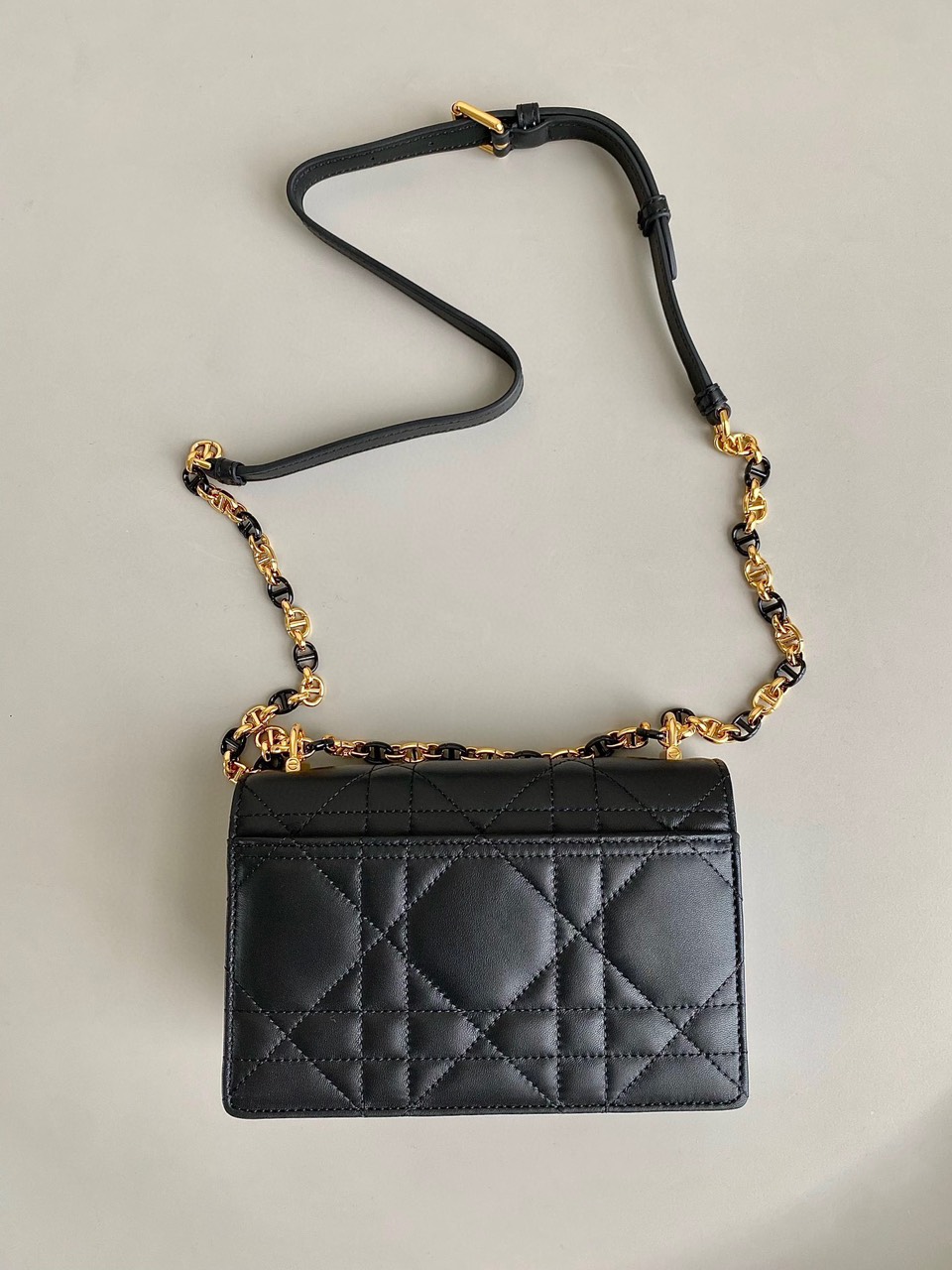 Túi Xách Dior Miss Caro Siêu Cấp Mini Size 17cm