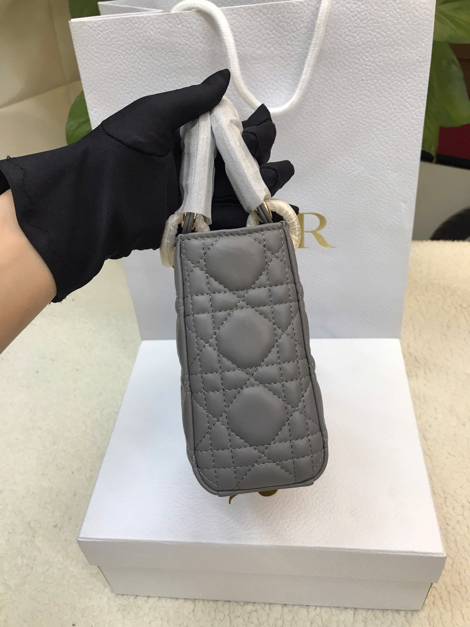 Túi Mini Lady Dior Bag Latte Cannage Lambskin Grey Vip Màu Xám Size 17cm