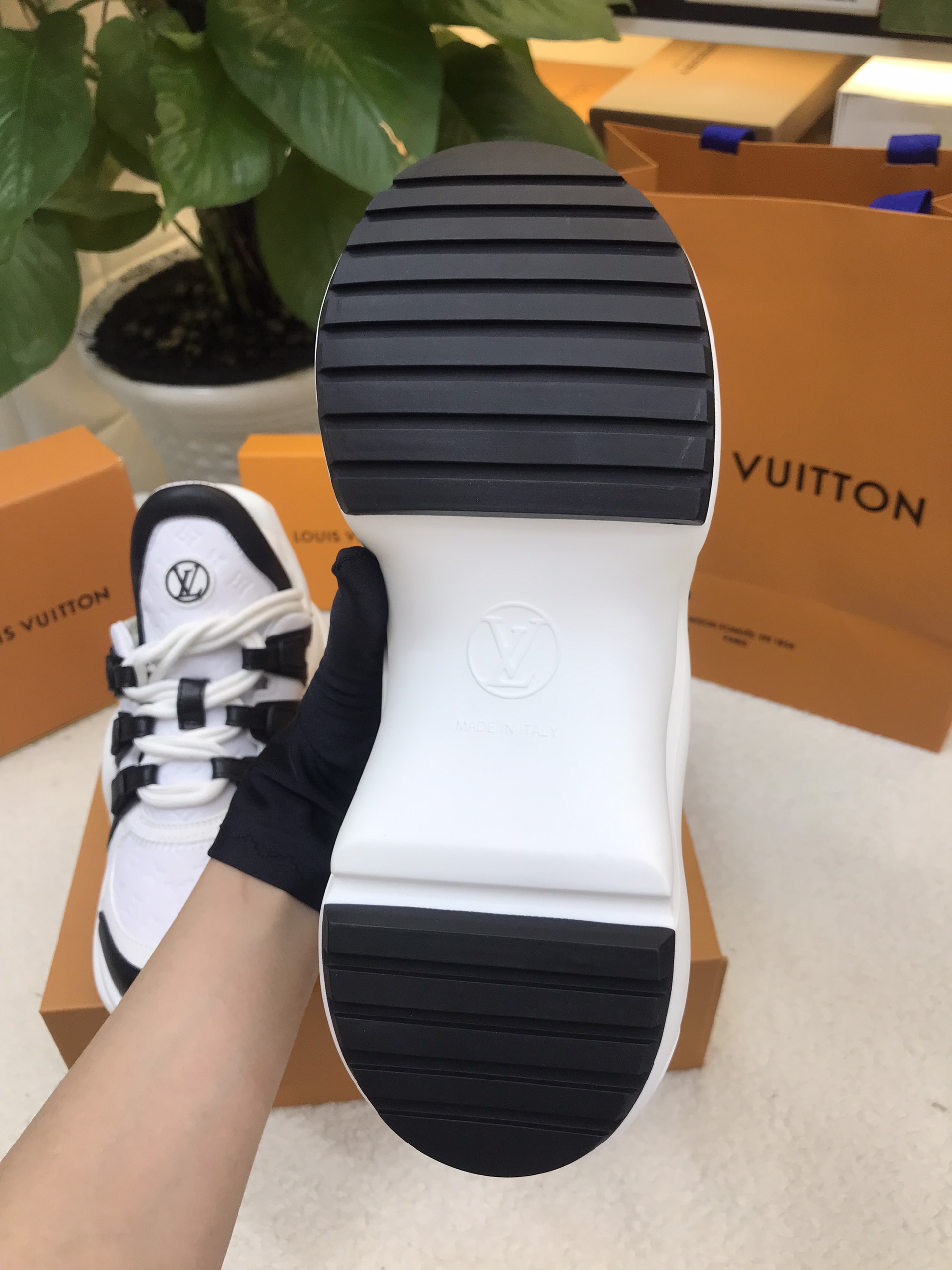 Giày LV Archlight Sneaker Siêu Cấp Size 36