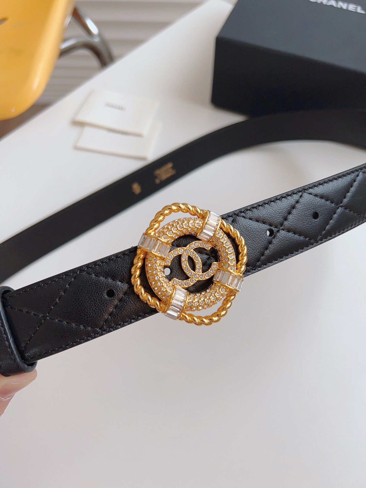 Thắt Lưng Chanel Khóa Kim Cương Lục Giác Vàng Siêu Cấp Size 3cm