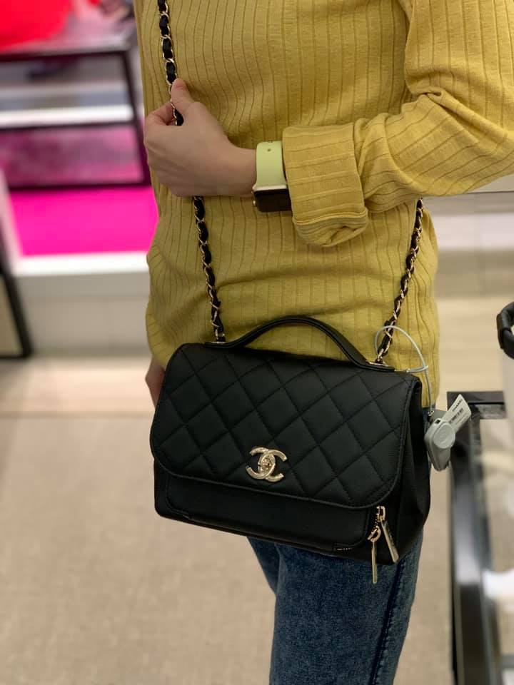 Túi Xách Chanel Super Business Affinity Màu Đen Khóa Vàng Size 25cm