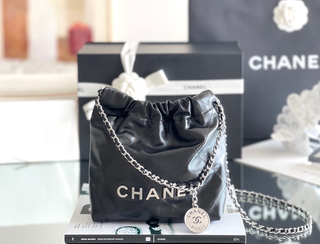 Túi Xách Chanel Hobo 23S Vip Màu Đen Size 20cm